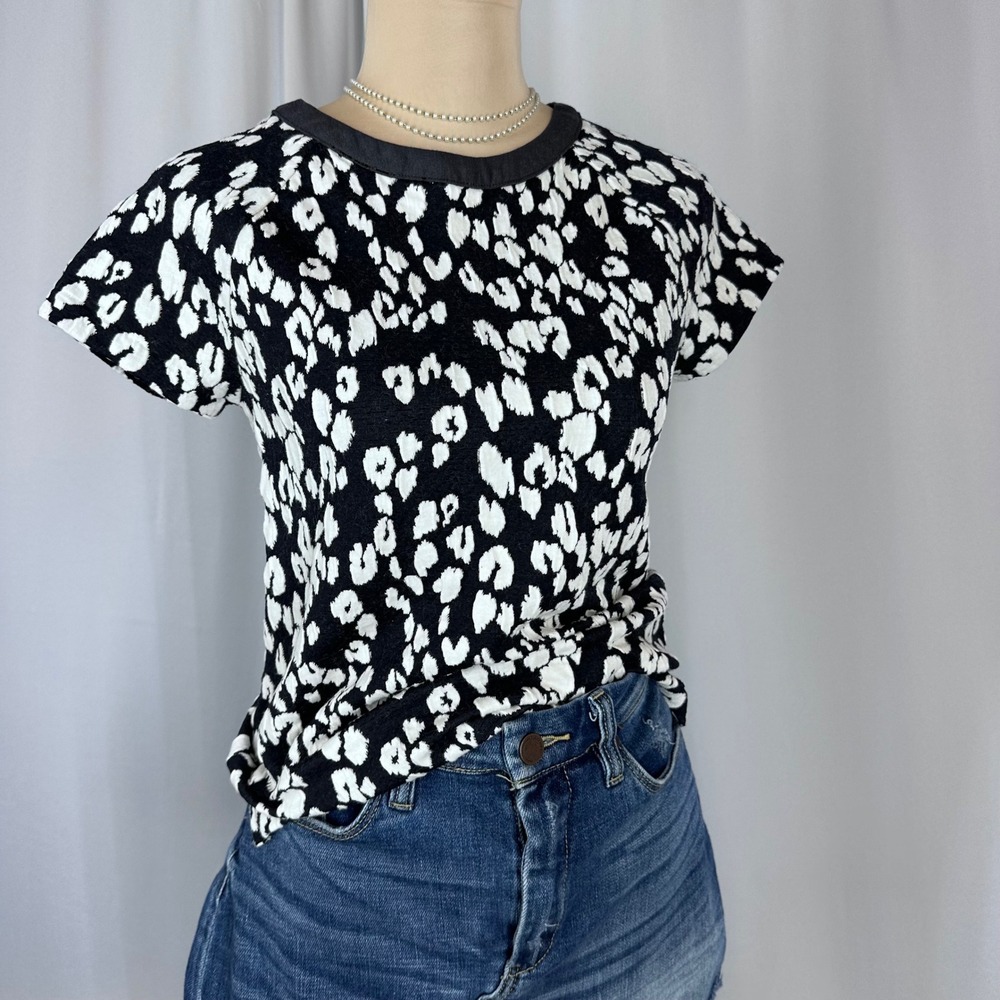 Banana Republic Leopardโ Print Cap Sleeve Top Black White XS Textured Knit